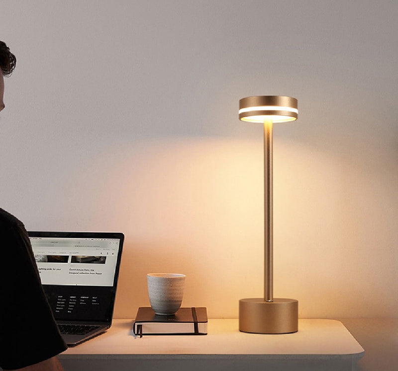 Luminária De Mesa Recarregável LED [SUPER PROMOÇÃO🔥]